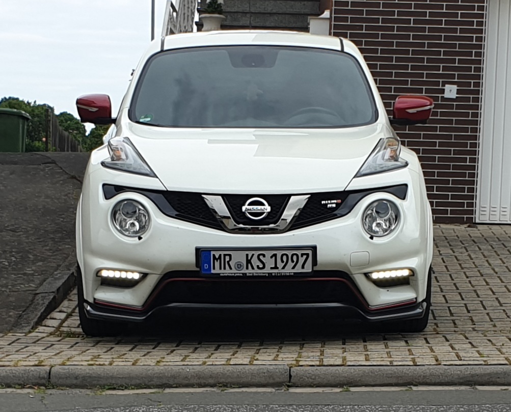 Juke auf St Fahrwerk mit MB 1 7,5x19 Pirelli 225/40 19