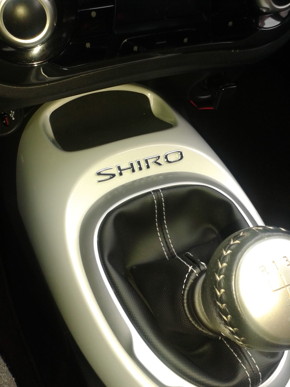 Verneree´ Juke Shiro Nightshade